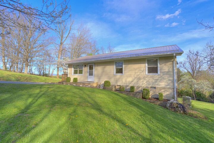 Property Photo:  55 Crestview Street  VA 24073 