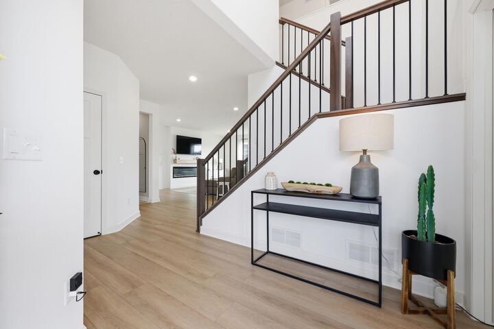 Property Photo:  748 Longmeadow Lane  MN 55387 