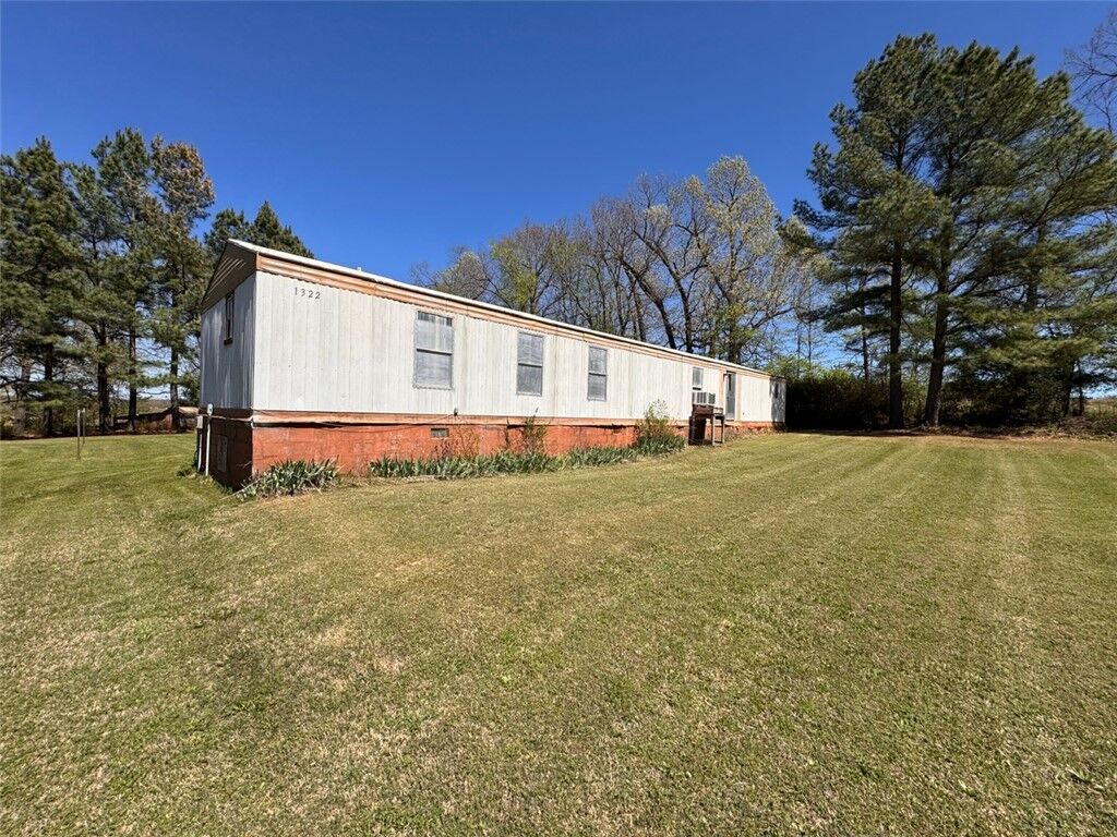 Property Photo: 1322 Madison 8520 AR 72740