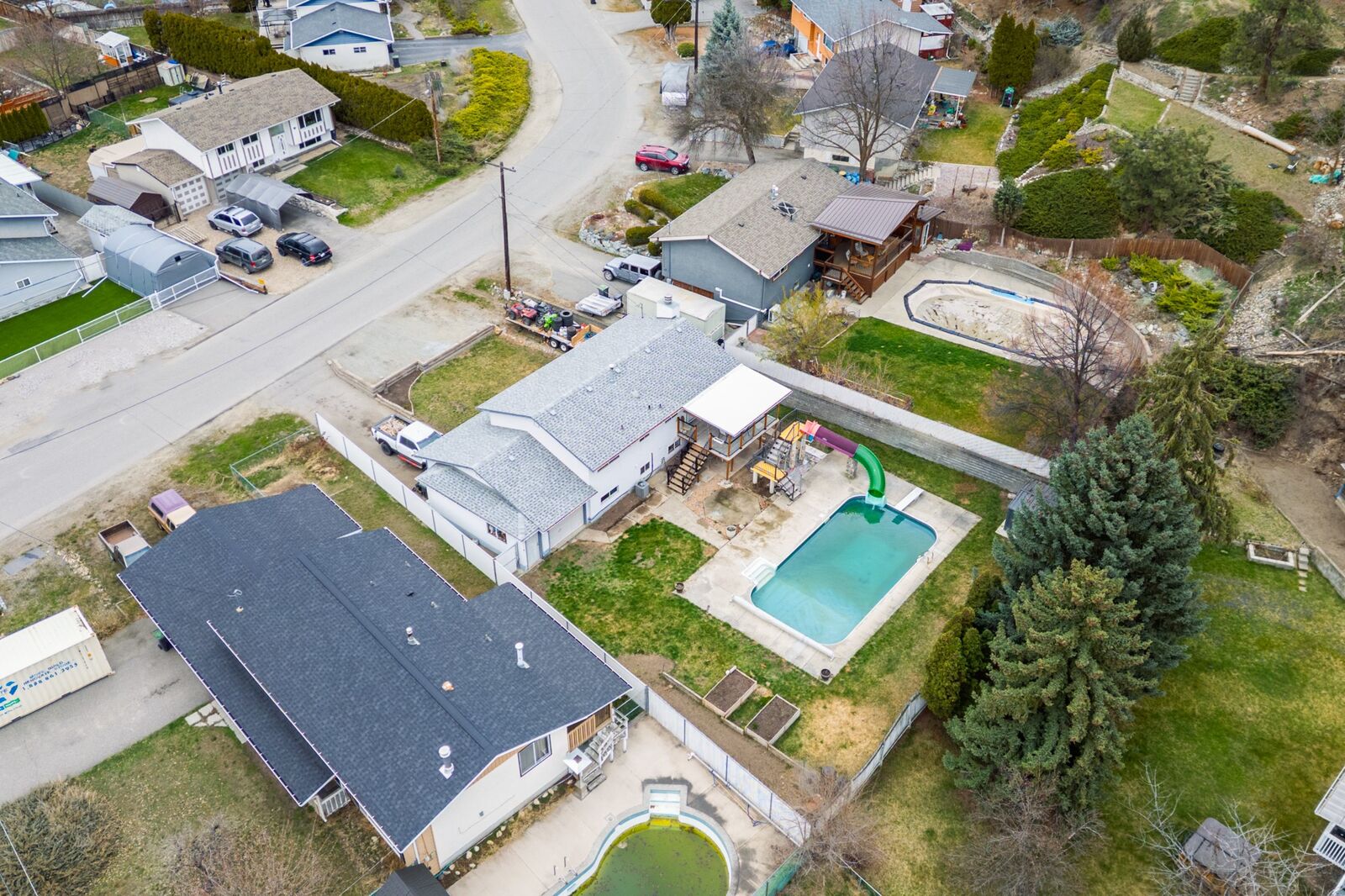 Photo de la propriété:  885 Camelia Road  BC V1X 3M9 