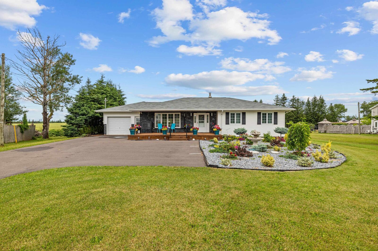 Property Photo:  37 Lady Slipper Drive North  PE C0B 1T0 