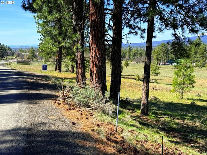 Property Photo: 471 Woodland Rd WA 98620