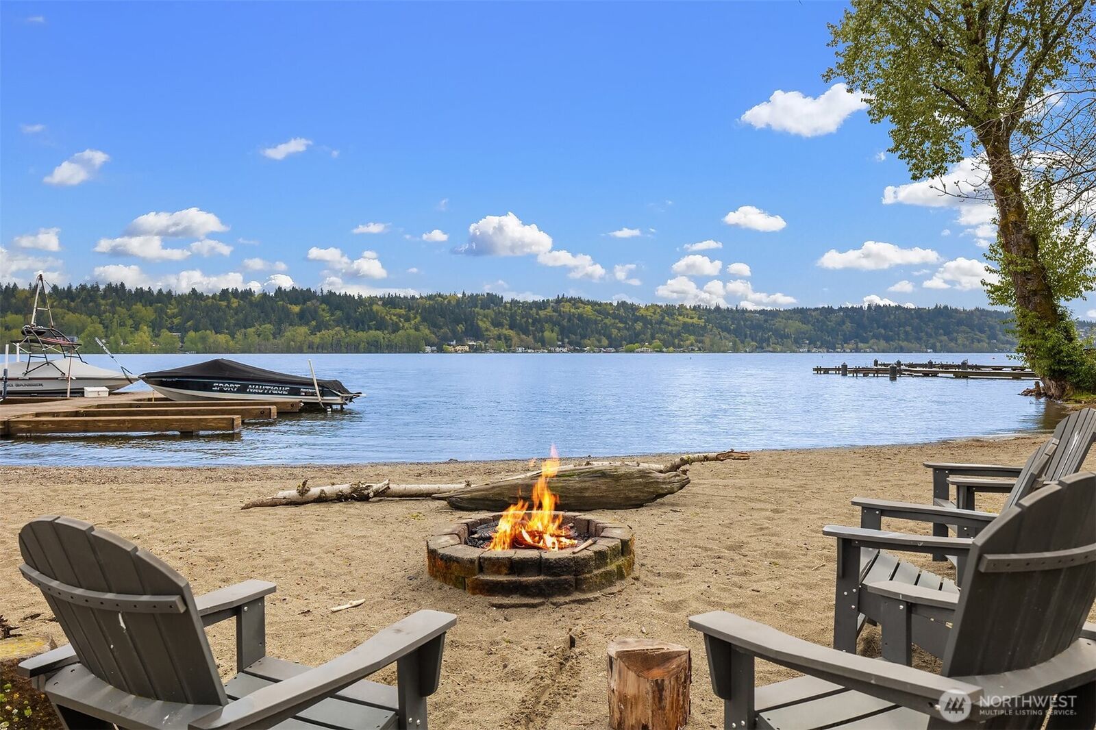 Property Photo:  3834  175th Avenue NE 209  WA 98052 