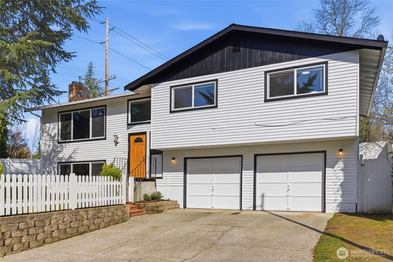 Property Photo: 9925 62nd Drive NE WA 98270