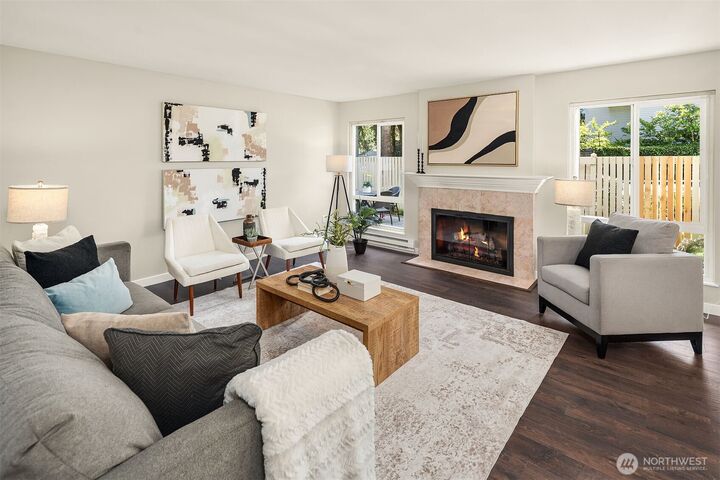 Property Photo:  1606  103rd Place NE K5  WA 98004 