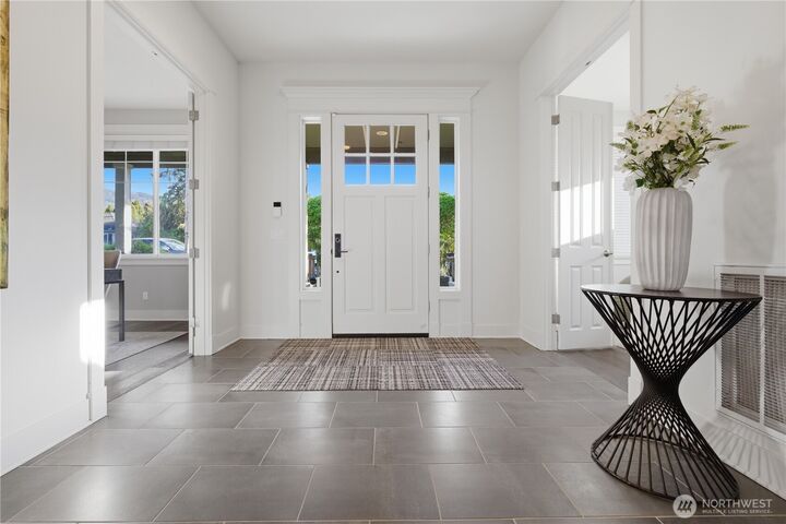 Property Photo: 260 NE Alder Street WA 98027