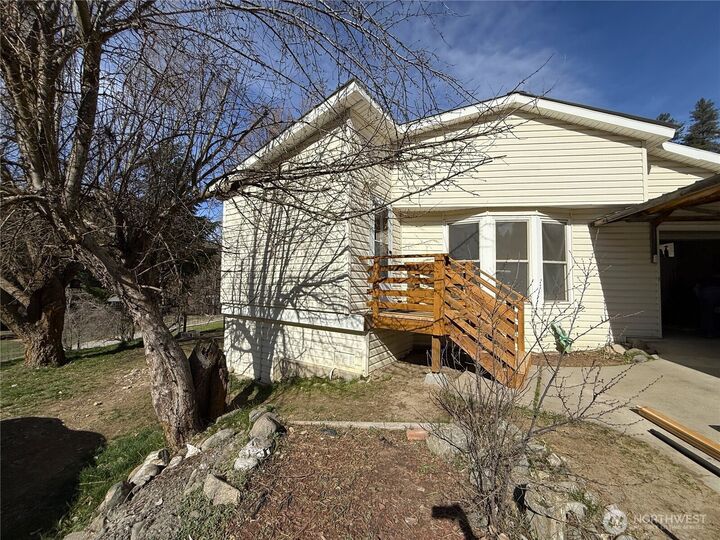 Property Photo:  155  St. Peter'S Creek Road  WA 99150 