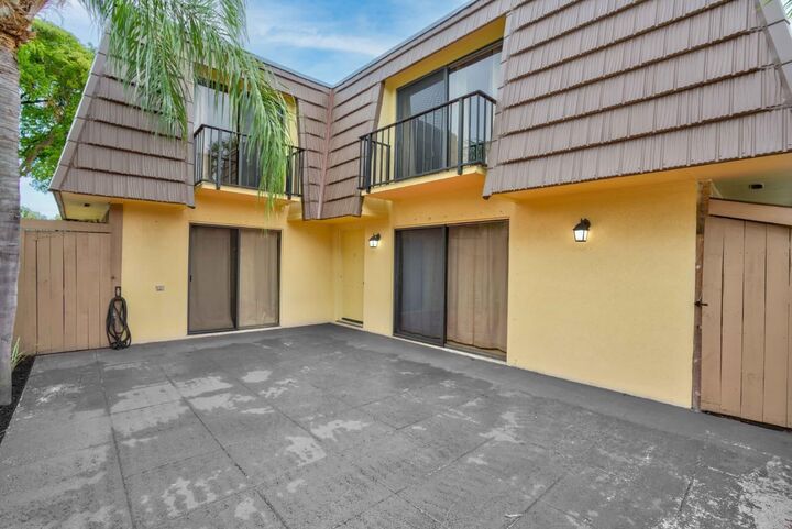 Property Photo: 904 9th Court FL 33410