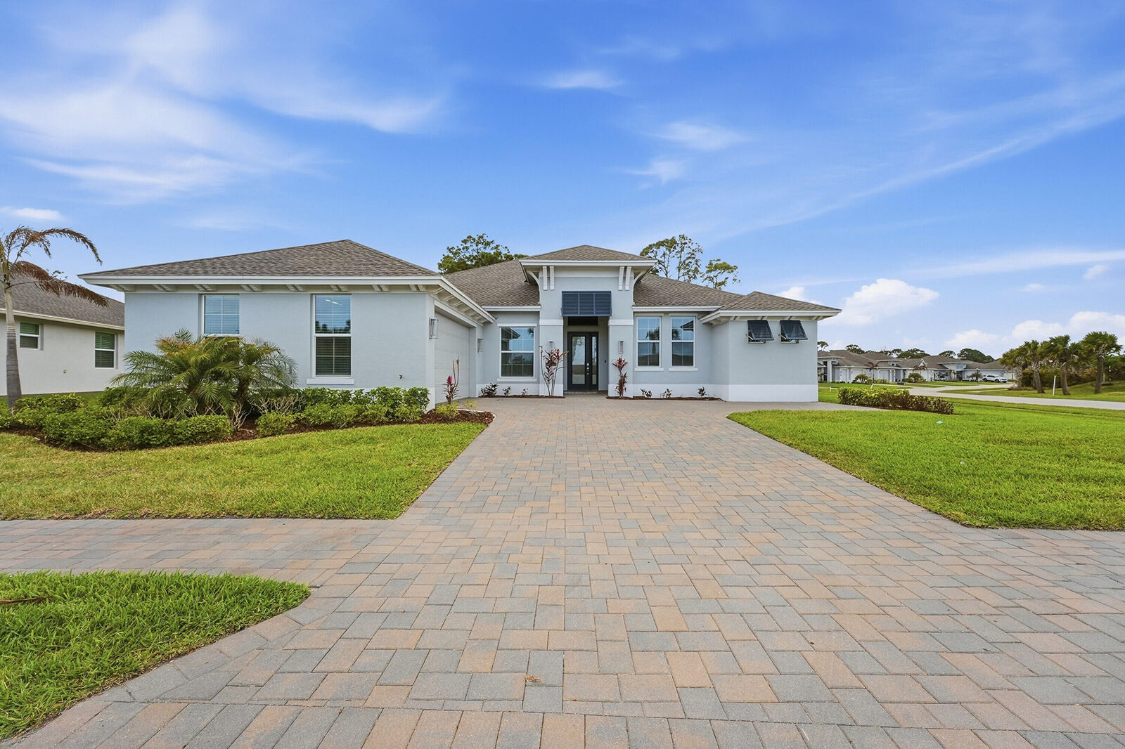 Property Photo: 6391 High Pointe Circle FL 32967