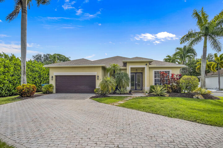 Property Photo: 48 Lake Eden Drive FL 33435