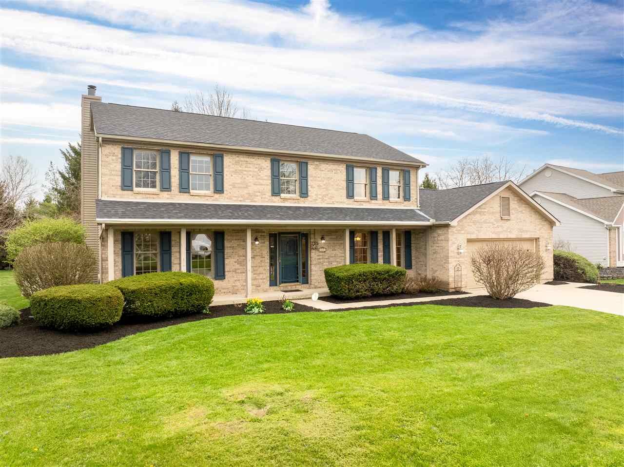 Property Photo: 1601 Hunters Pointe Drive IN 47374