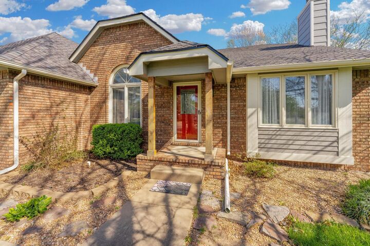 Photo de la propriété:  9502 W Brookridge Cir  KS 67205 