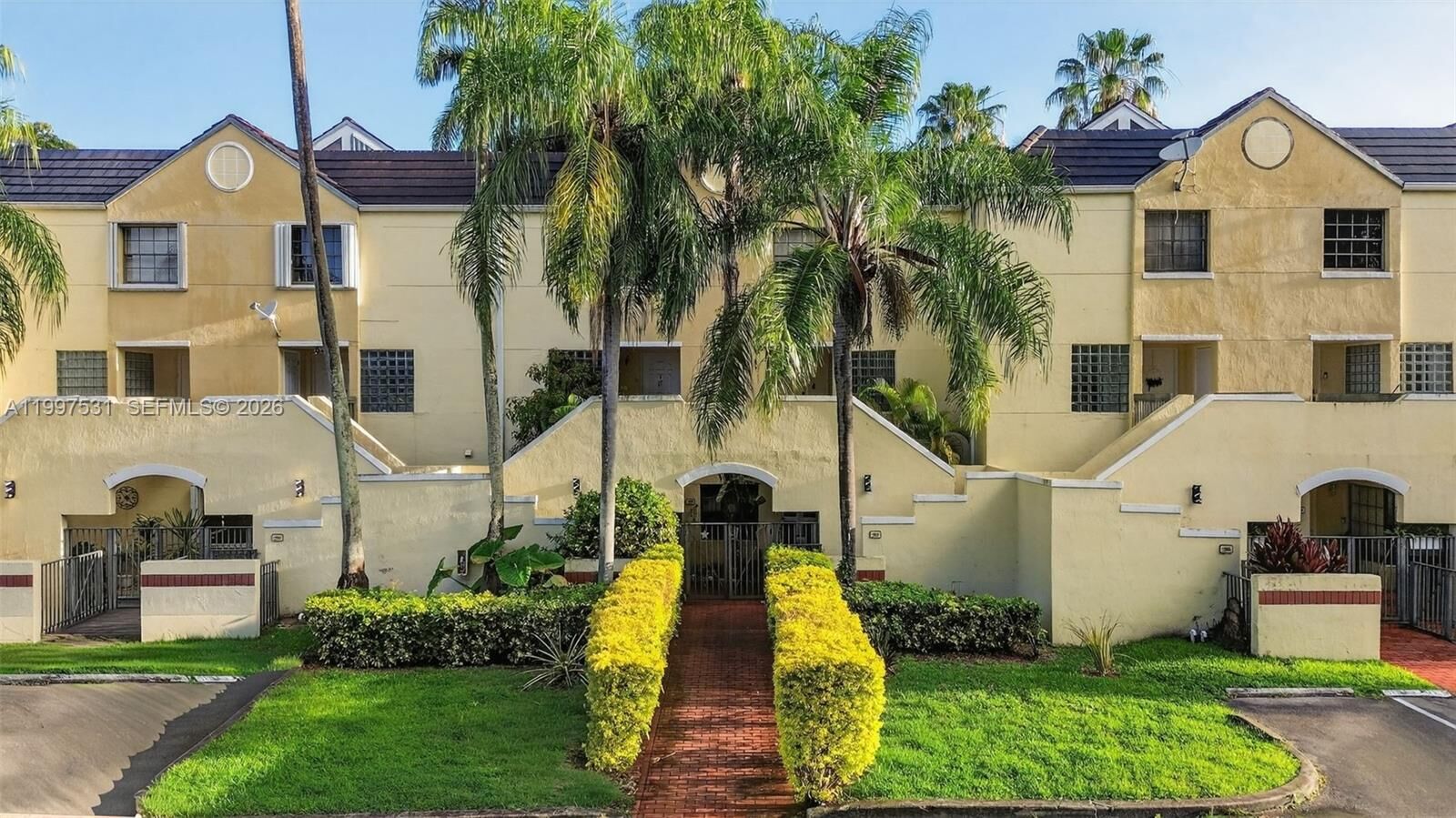 Property Photo:  13045 SW 88th Ln 104A  FL 33186 