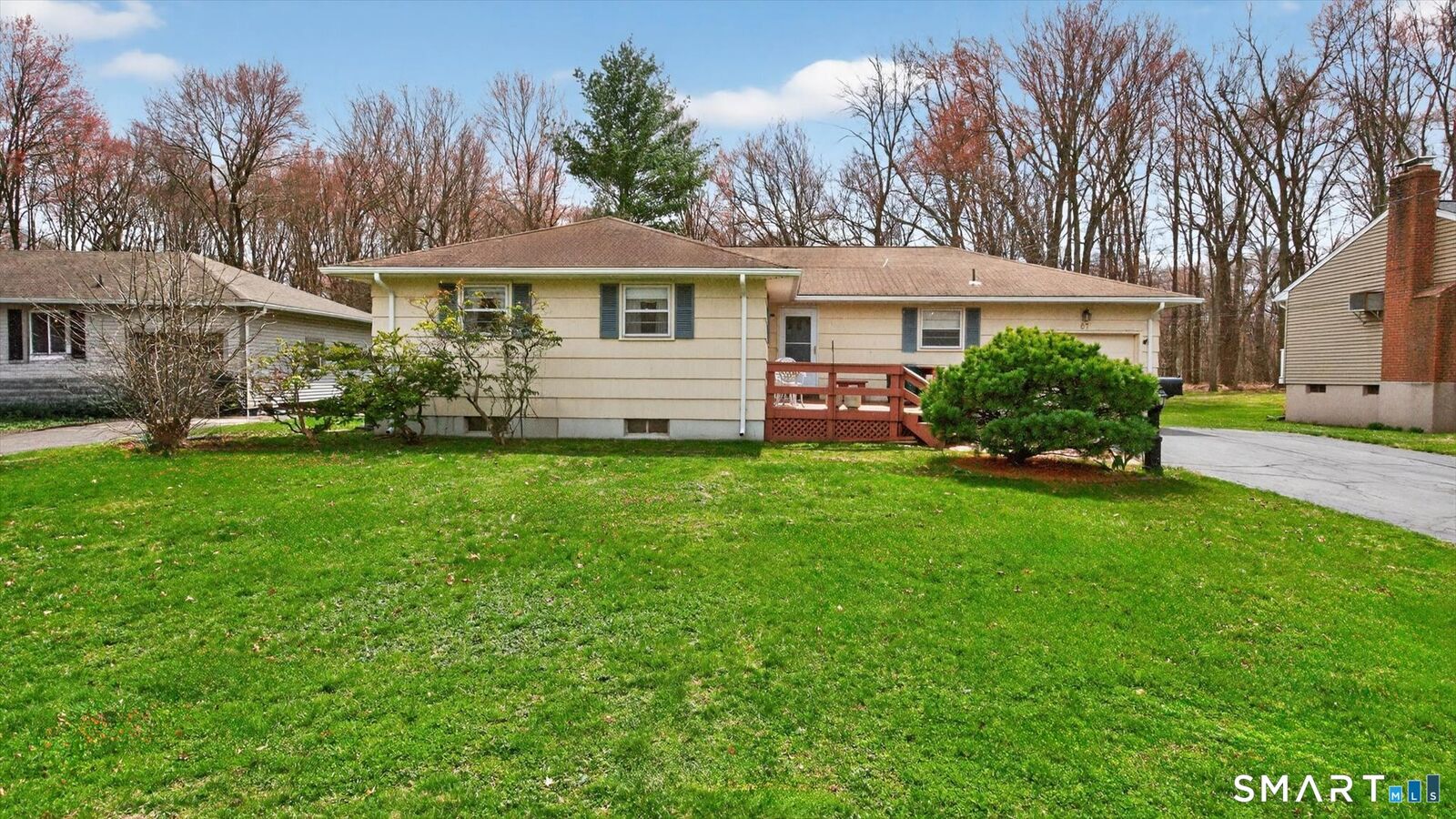 Property Photo: 67 Northbrook Drive CT 06117