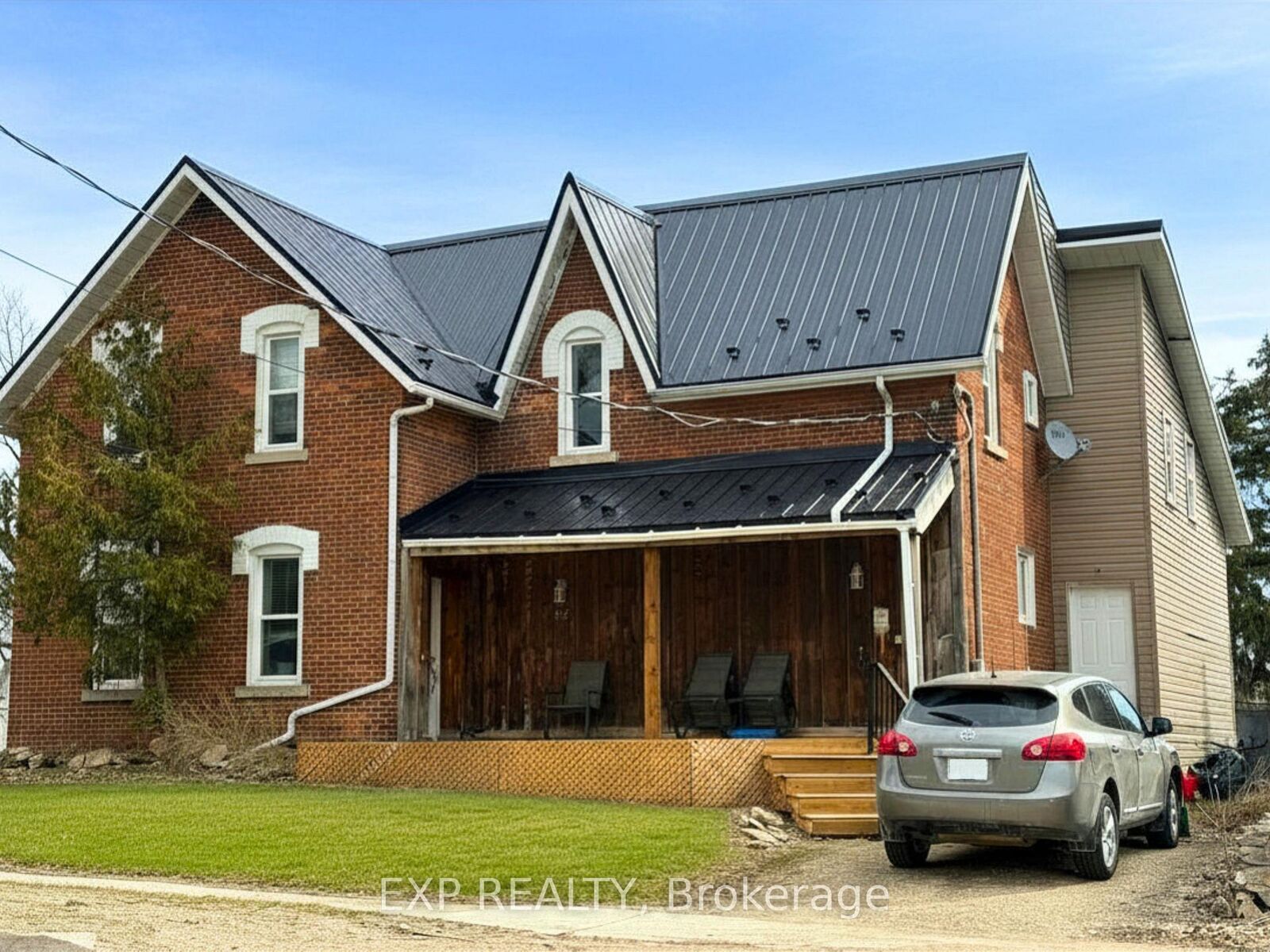 Property Photo:  217 Victoria Street  ON L0N 1S4 