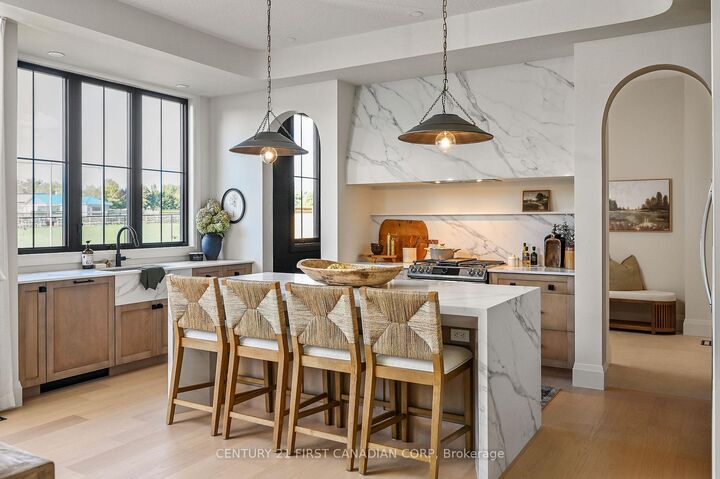 Property Photo:  855 White Pine Street  ON N6G 3X9 