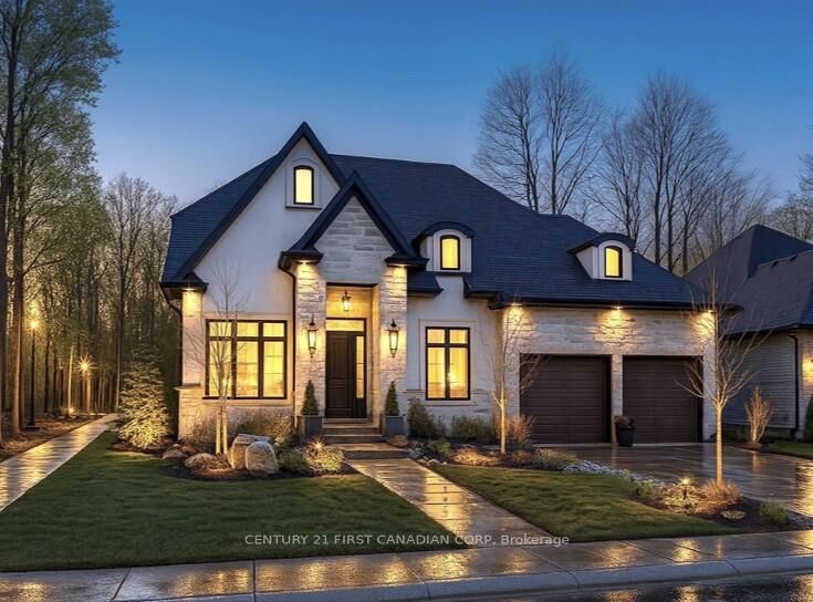 Property Photo: 863 White Pine Street ON N6G 3X9