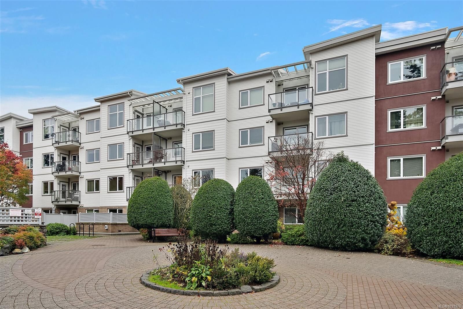 Property Photo:  4394 West Saanich Rd 404  BC V8Z 0B5 