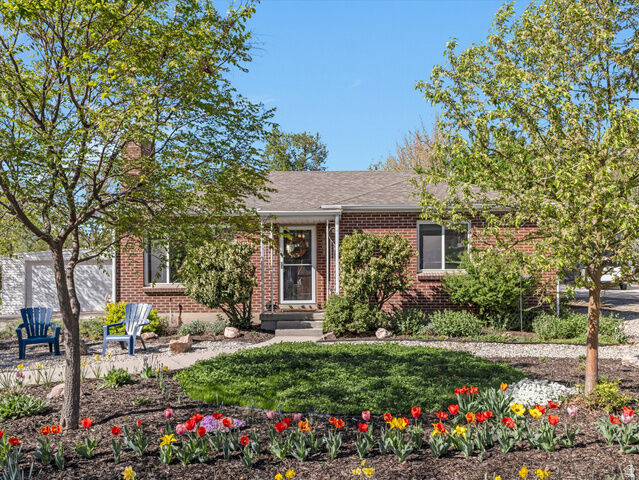 Property Photo: 1401 E Brookshire Dr S UT 84106