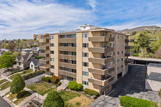 Property Photo:  521 E 5th Ave N 404  UT 84103 