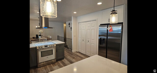 Property Photo:  7152 S 2740 E  UT 84121 