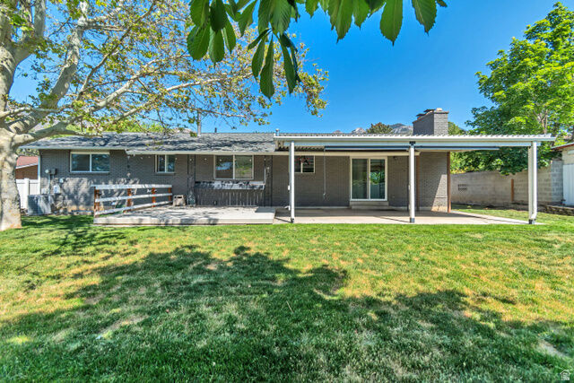 Property Photo: 7152 S 2740 E UT 84121