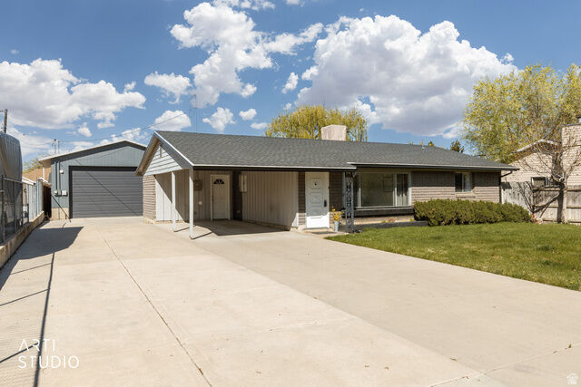 Property Photo:  5033 S 150 E  UT 84405 