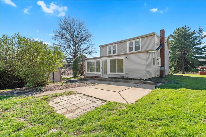 Property Photo:  5154 N Pioneer Rd  PA 15044 