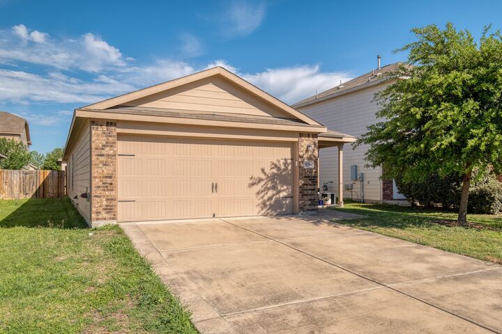 Property Photo:  1436 Breanna Lane  TX 78640 
