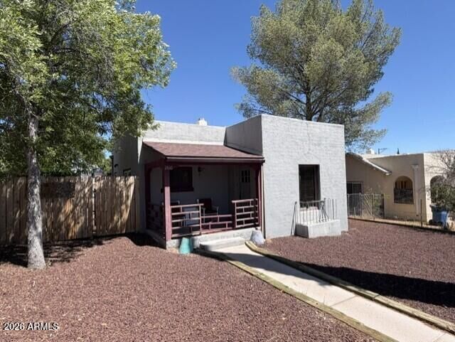 Property Photo: 1416 First South Street AZ 86324