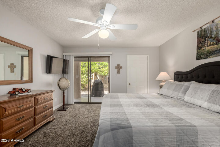 Property Photo:  462 S Boojum Way  AZ 85208 