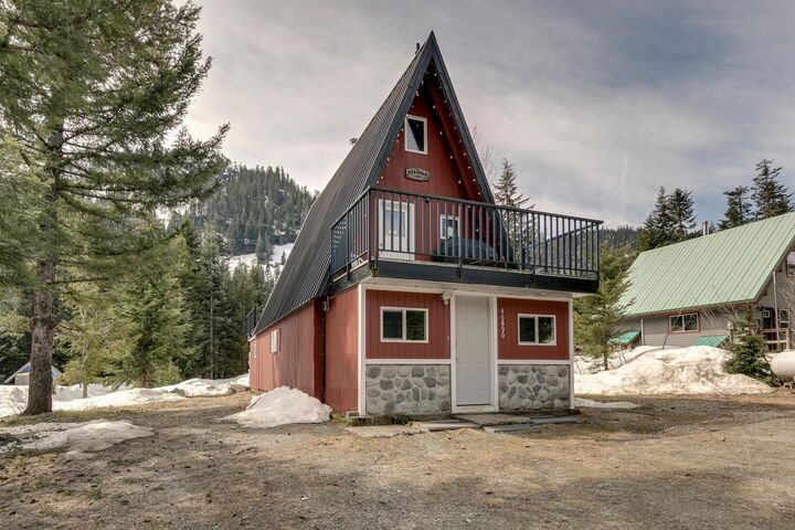 Property Photo: 46890 Sakwi Creek Road BC V0M 1A1