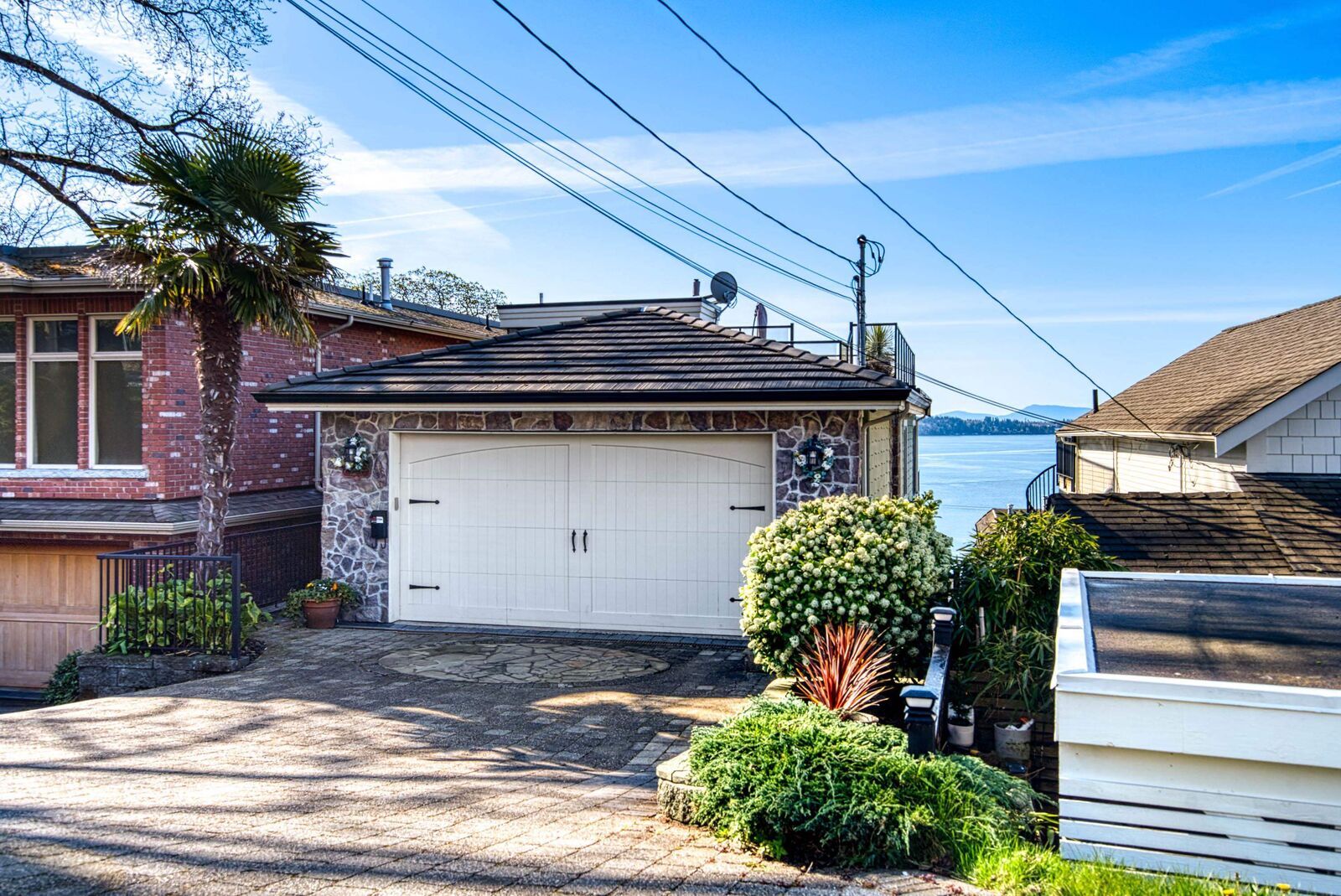 Property Photo: 15188 Columbia Avenue BC V4B 1J3