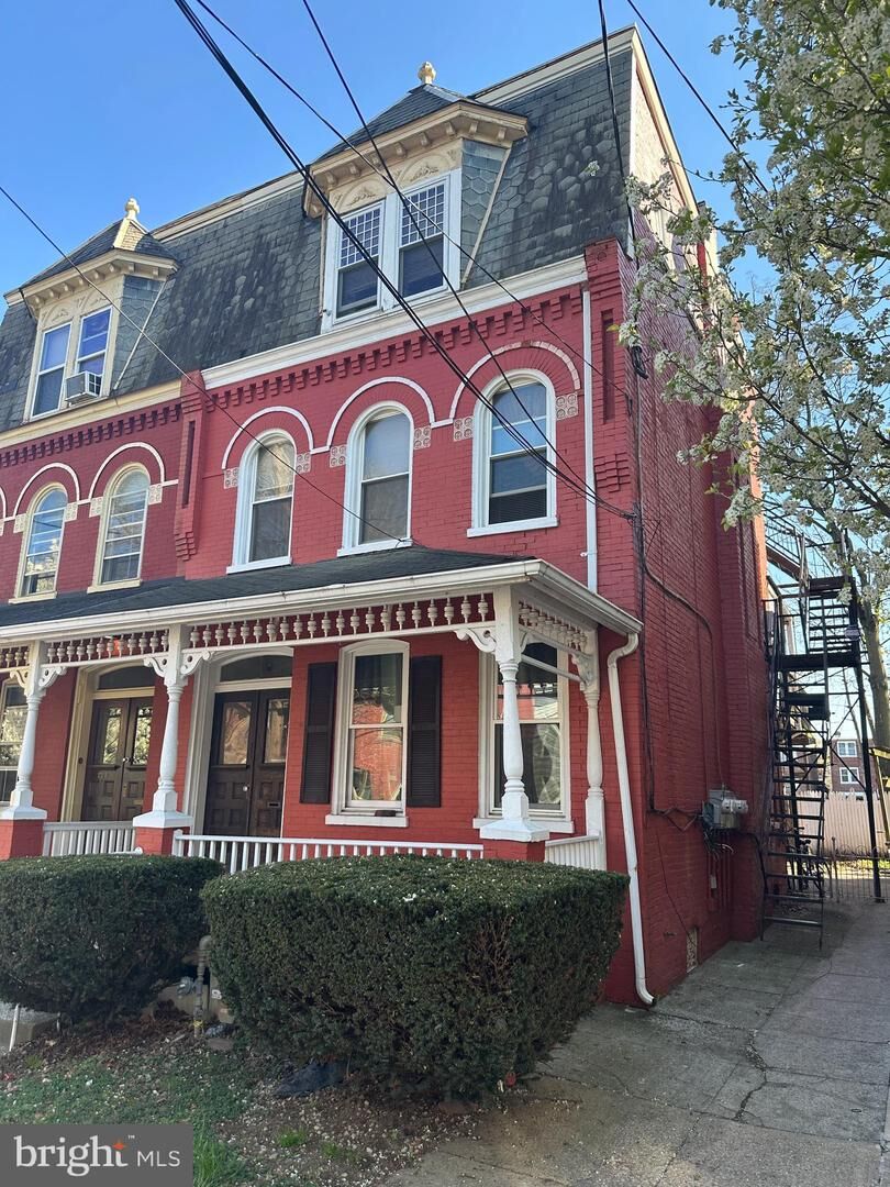 Property Photo:  726 1st Street  PA 17603 