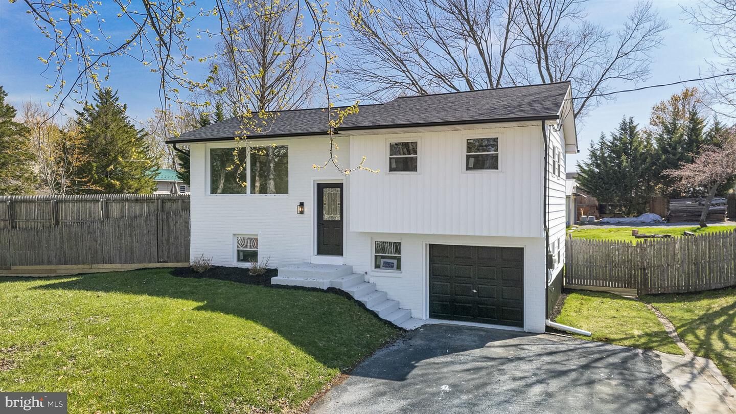 Property Photo: 319 Fairview Chapel Road PA 19508