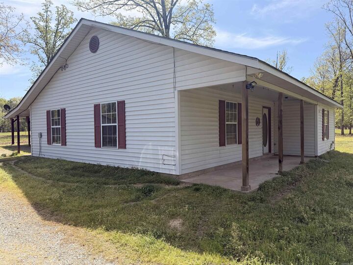 Property Photo:  450 Pinewood Road  AR 71665 