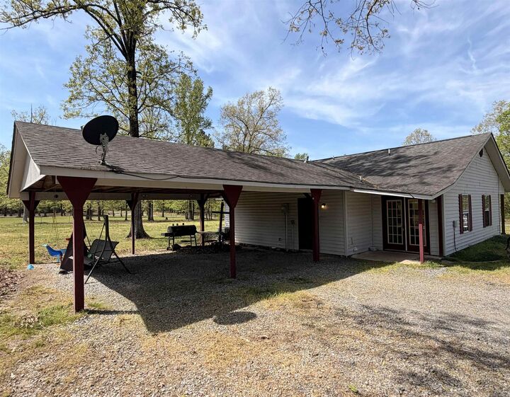 Property Photo:  450 Pinewood Road  AR 71665 