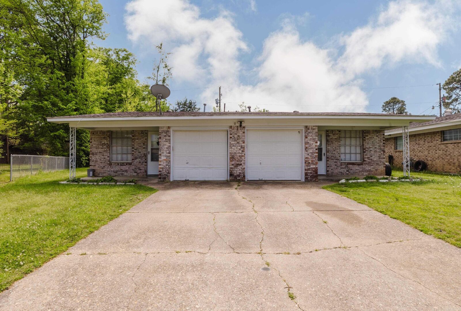 Property Photo:  5 A/B Clint Court  AR 72205 