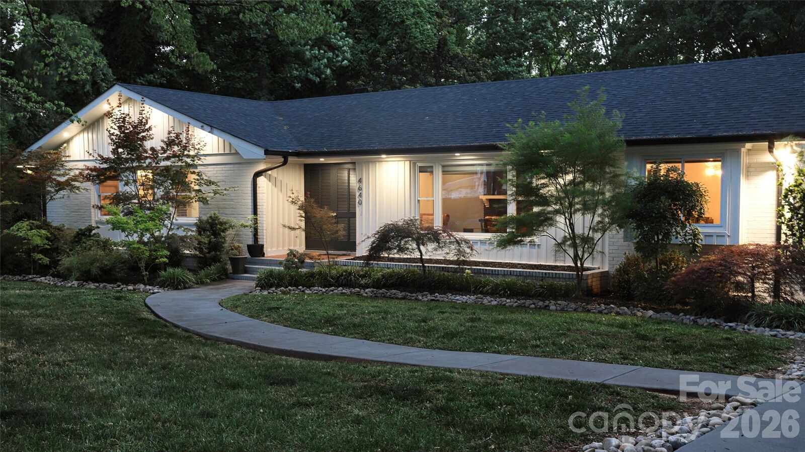 Property Photo: 4640 Town And Country Drive NC 28226