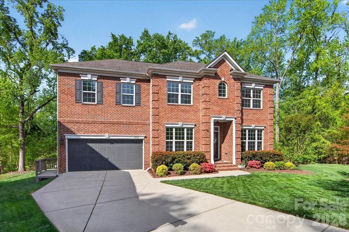 Property Photo:  1834 Alden Oaks Drive  NC 28270 