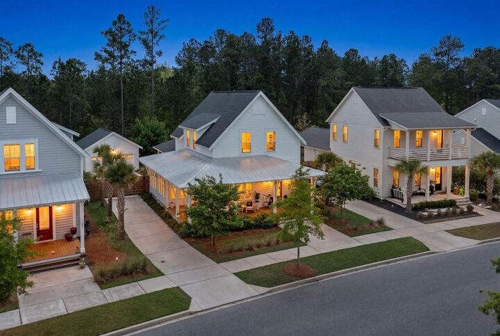 Property Photo:  180 Winding Branch Drive  SC 29486 