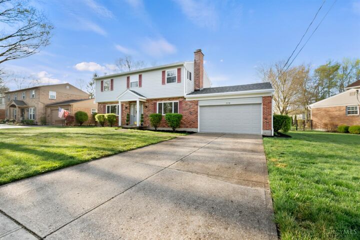 Property Photo:  1990 Lady Ellen Drive  OH 45230 