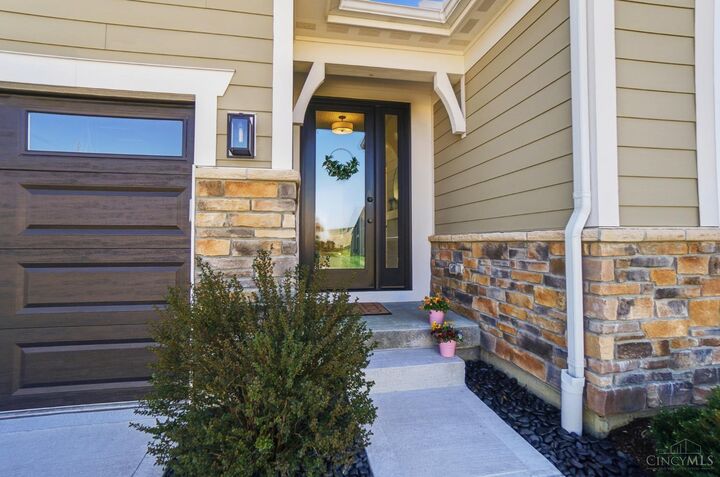 Property Photo: 1929 Prestwick Bend OH 45342