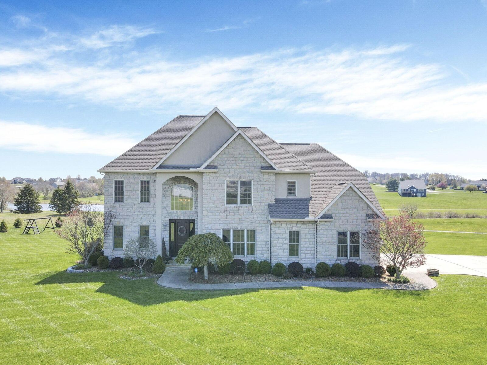 Property Photo: 8547 Heather Lake NW Drive OH 43110