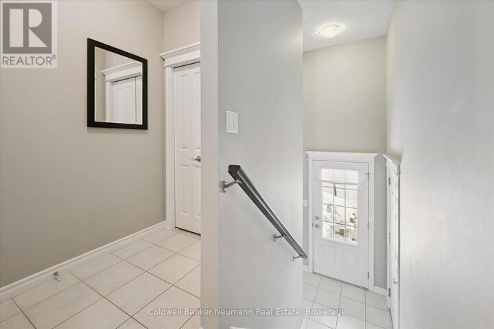 Photo de la propriété:  146 Downey Road 6  ON N1C 0A2 