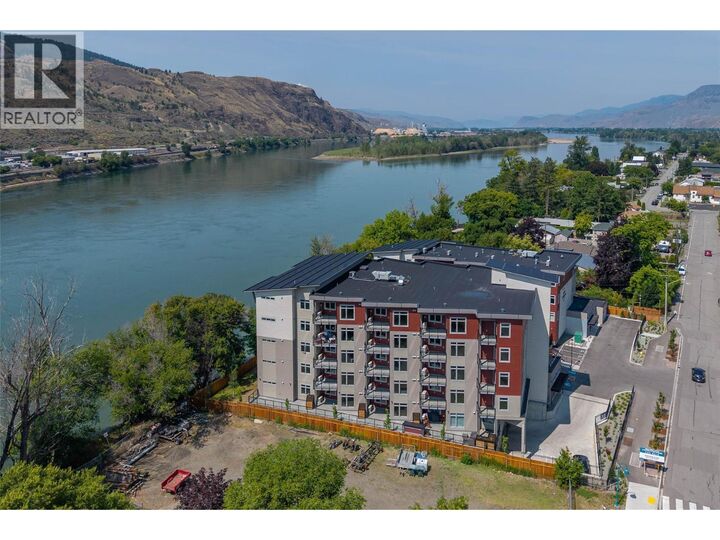 Property Photo:  215 Royal Avenue 402  BC V2H 1T7 