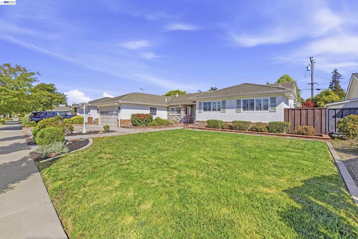 Property Photo:  5238 Brophy Dr  CA 94536 