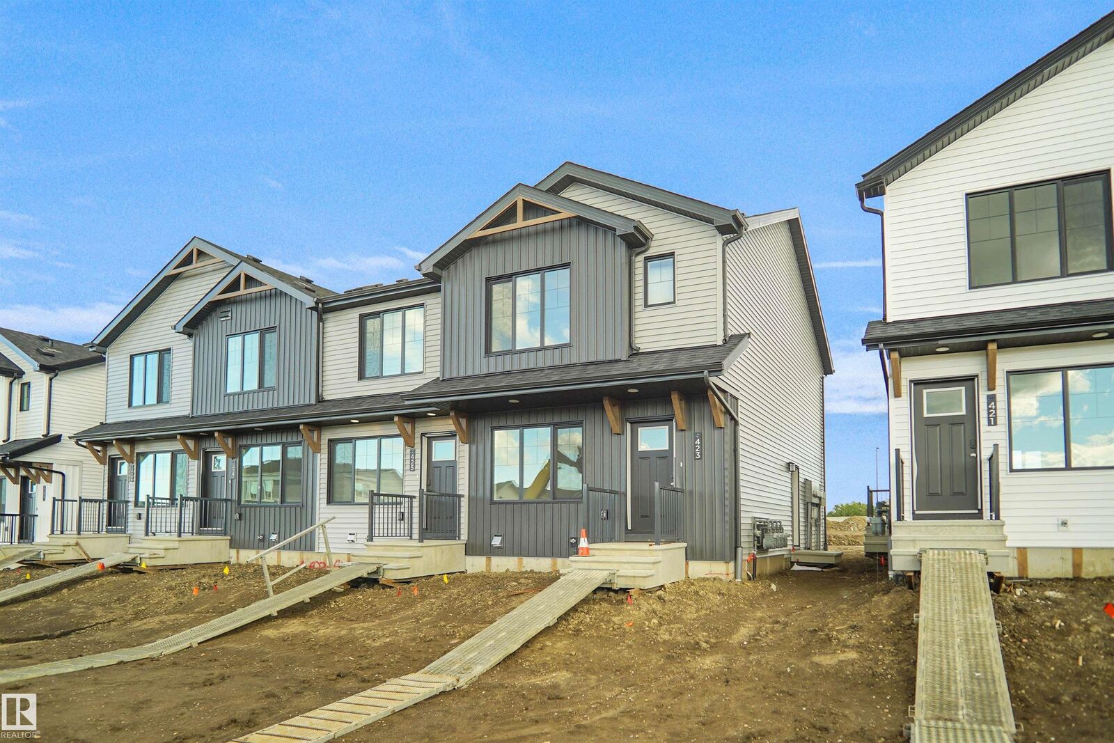 Property Photo: 423 Aster Drive NW AB T6T 2N8