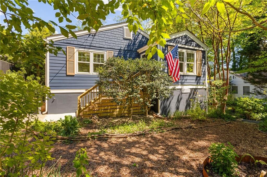 Property Photo: 978 Ormewood Terrace GA 30316