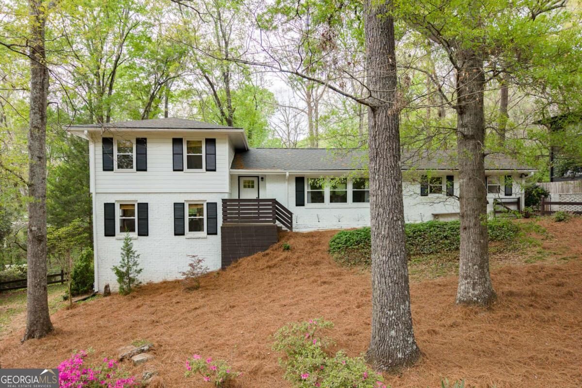 Property Photo:  130 Oakdale Road  GA 30606 